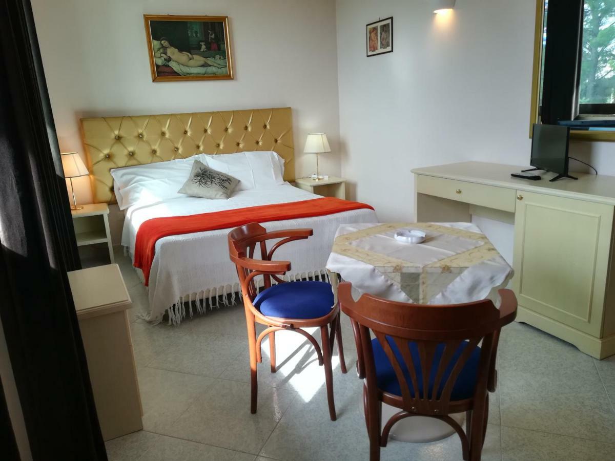B&B La Maison Sammichele Di Bari Dış mekan fotoğraf